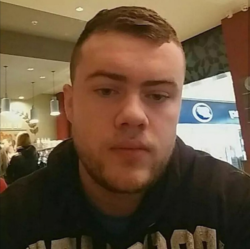 Date this attractive United Kingdom man Aaron from Belfast GB1015
