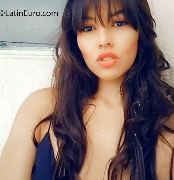 Date this exotic Colombia girl Alexa from Pereira CO27052