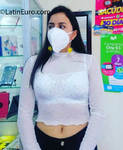 pretty Ecuador girl Kary from Cuenca EC460