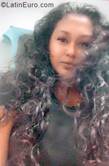 Date this hot Colombia girl Kelly from Barranquilla CO27122