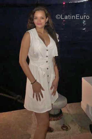 Date this georgeous Dominican Republic girl Rose from Santo Domingo DO40466