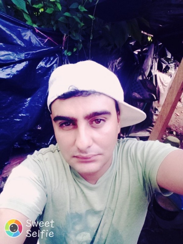 Date this happy Guatemala man Benigno from Guatemala GT127