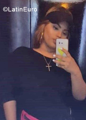 Date this gorgeous Dominican Republic girl Geramy from Santiago DO37941