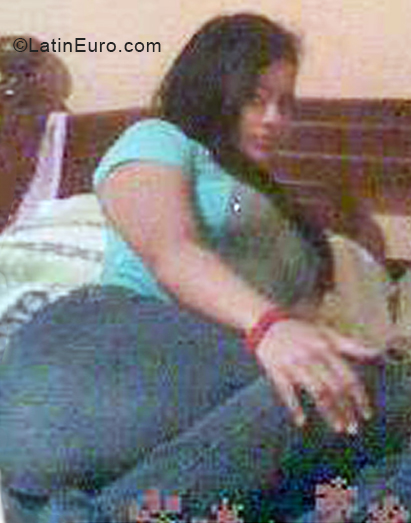 Date this pretty Venezuela girl Yutismar from Maturin VE3137