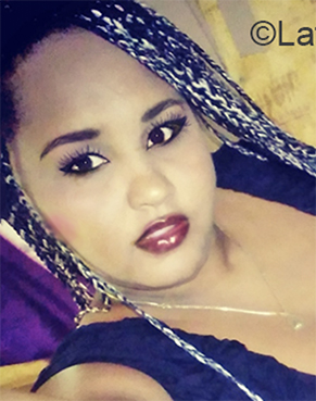 Date this attractive Cuba girl Yinet from Havana CU676