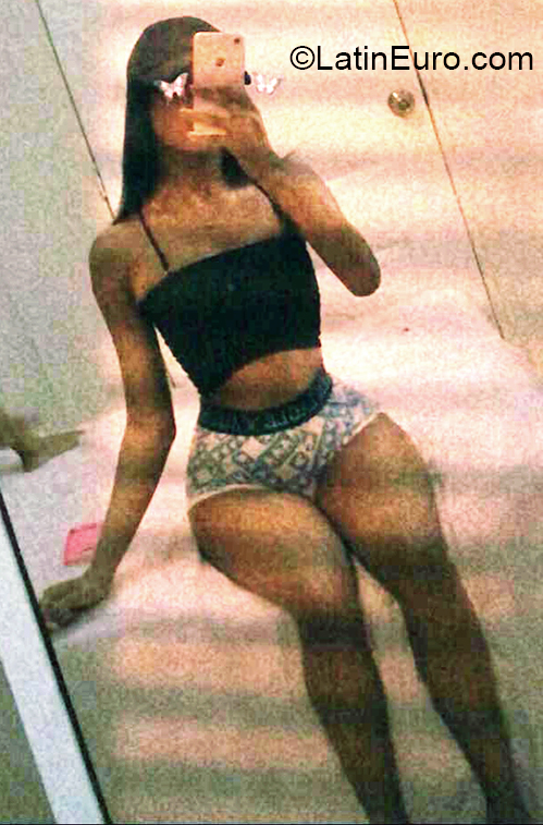 Date this fun Dominican Republic girl Sandra from Santiago DO38031