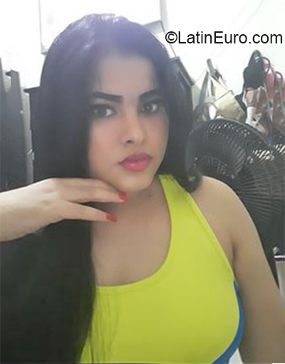 Date this exotic Colombia girl Stefania from Cartagena CO27268