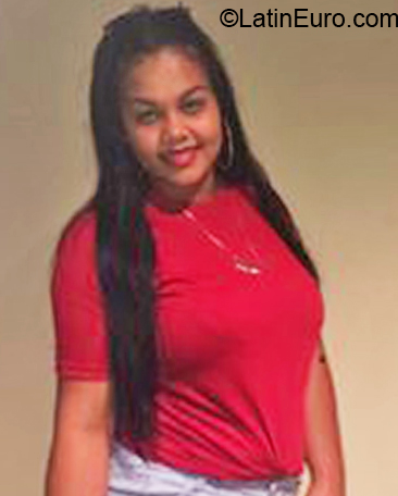 Date this tall Dominican Republic girl Mari from Santiago DO38062