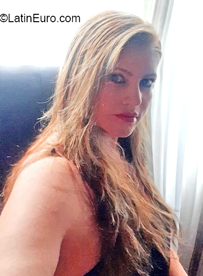 Date this exotic Colombia girl Alega from Bogota CO27310