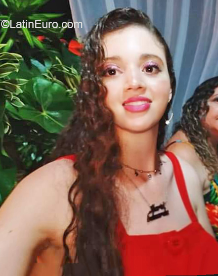 Date this gorgeous Brazil girl Maria from Teofilo-Otoni BR11135