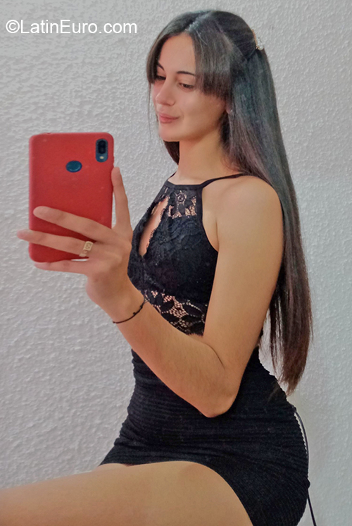 Date this passionate Uruguay girl Valentina from Canelones UY50