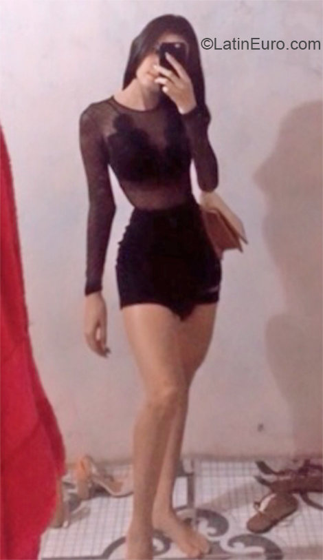 Date this nice looking Brazil girl Jessica from Barreirinhas BR11141
