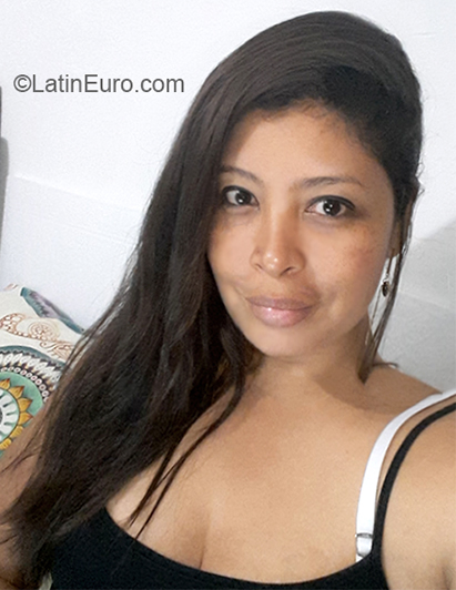 Date this good-looking Colombia girl Jeal from Villavicencio CO27611