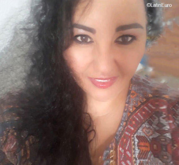 Date this hard body Colombia girl Adri from Villavicencio CO27650