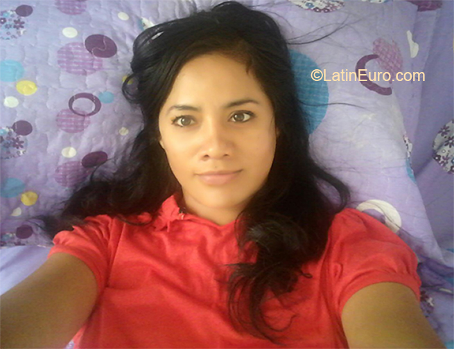 Date this good-looking Peru girl Asuka from Lima PE1575