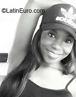 Date this athletic Colombia girl Kidy from Cali CO27671