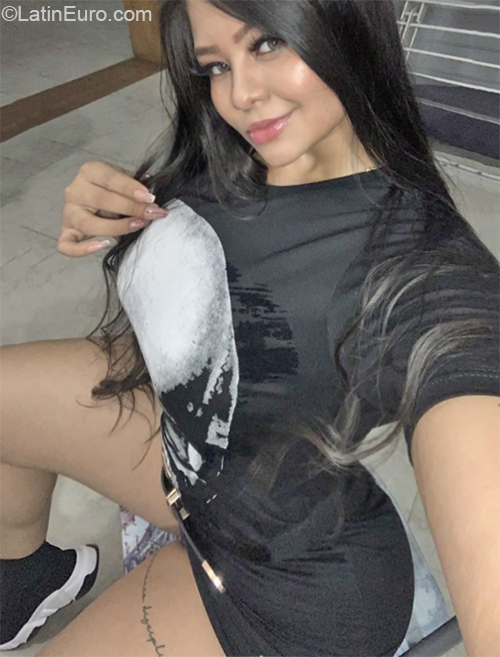 Date this exotic Colombia girl Vanessa from Cali CO27877