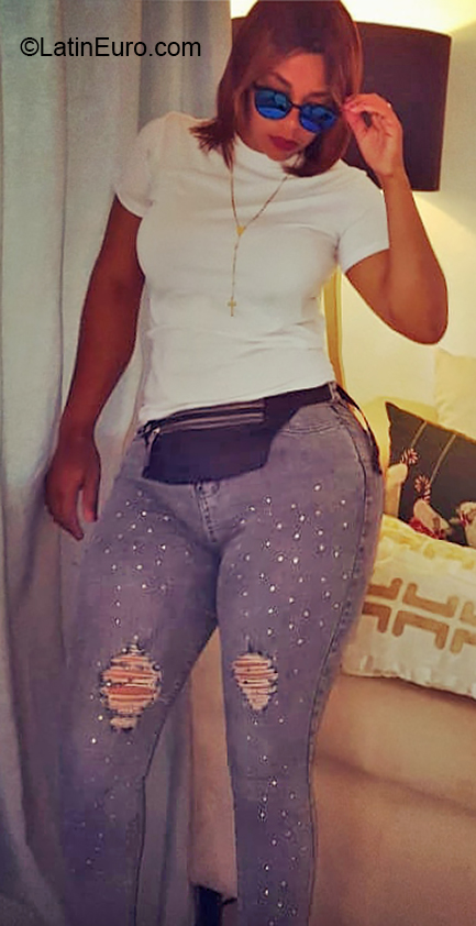 Date this sultry Dominican Republic girl Marlen from La Romana DO38462