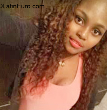 Date this foxy Colombia girl Marley from Medellin CO28020