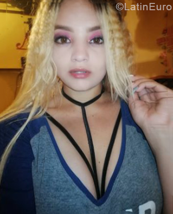 Date this charming Venezuela girl Leneth from Maracaibo VE3358