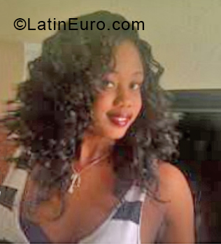 Date this sultry Curacao girl Jesmaline from Willemstad CB11
