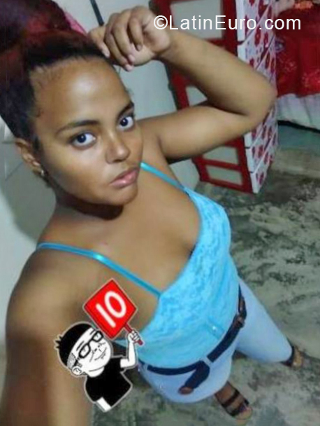 Date this georgeous Dominican Republic girl Delvania from Bonao DO38504