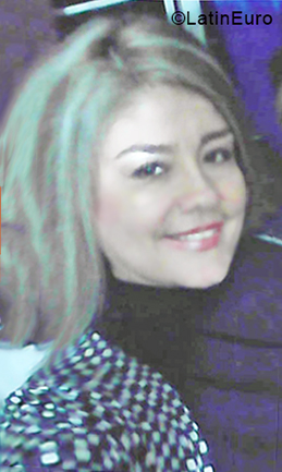 Date this beautiful Colombia girl Gina from Medellin CO28179