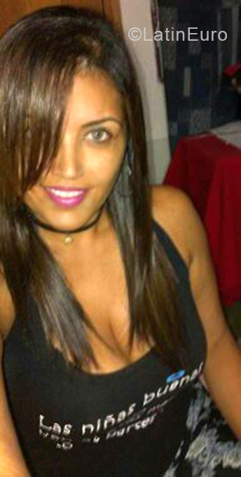 Date this voluptuous Venezuela girl Liliana from Valencia VE3373
