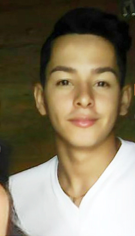 Date this funny Venezuela man Yunior from Araure VE3381