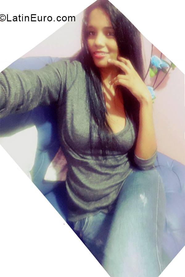 Date this funny Colombia girl La Flaca from Bucaramanga CO28218