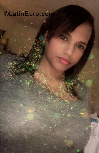 Date this cute Dominican Republic girl Brigi from Santo Domingo DO38544