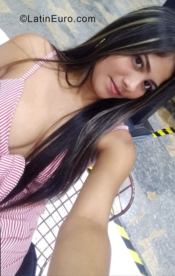 Date this tall Colombia girl Anabel from Monteria CO28246