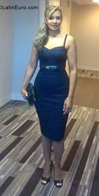 Date this passionate Colombia girl Maria from Bogota CO28266