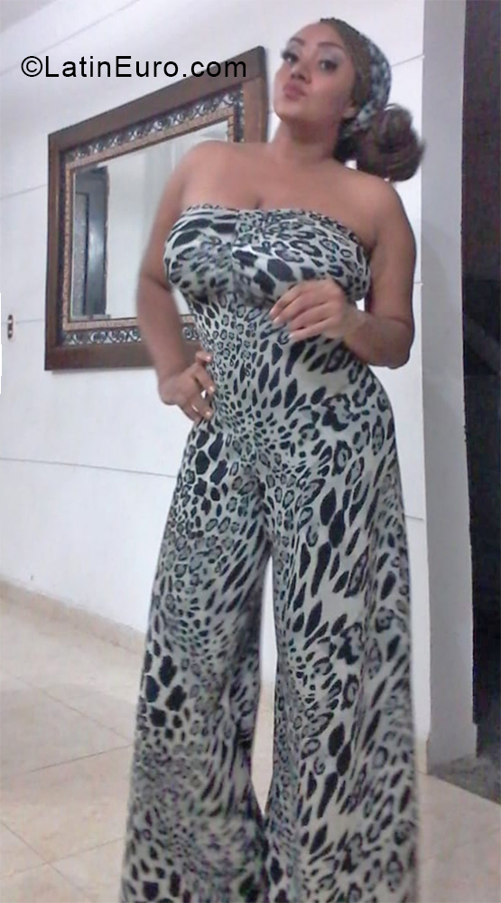 Date this stunning Colombia girl Diana from Cali CO28300