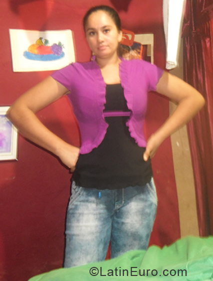 Date this lovely Colombia girl Ster from Bogota CO28306
