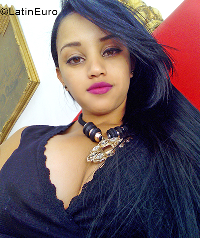 Date this passionate Dominican Republic girl Alana from Santo Domingo DO38641