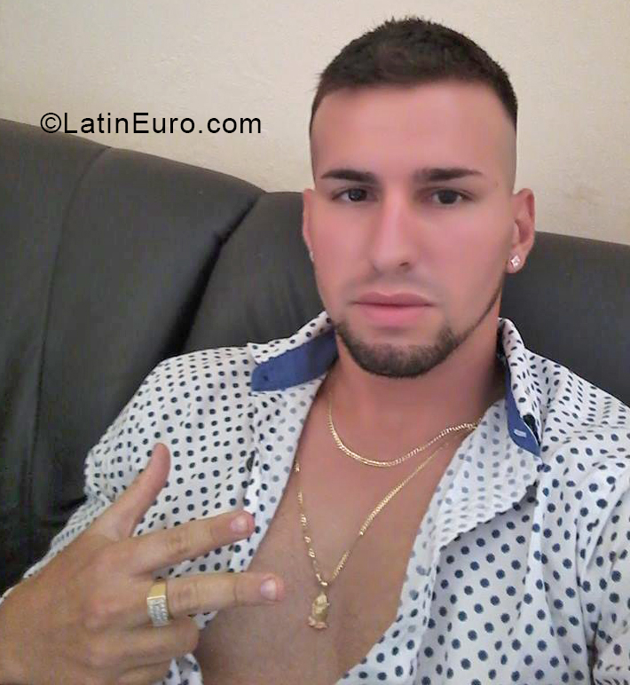 Date this fun Chile man Angel from Lautaro CL192