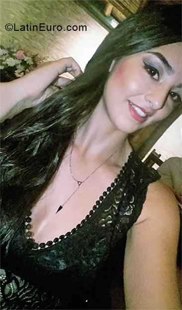 Date this young Colombia girl Paola from Pereira CO28424