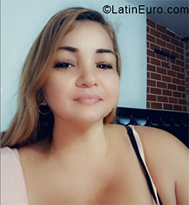 Date this cute Colombia girl Maryoris from Barranquilla CO29229