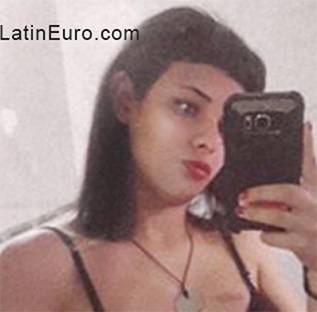Date this voluptuous Argentina girl Karen from Buenos Aires AR533
