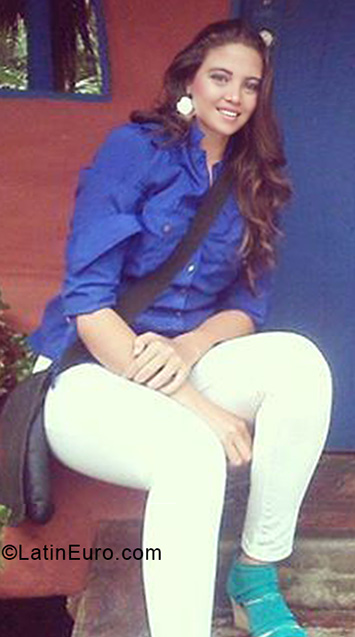 Date this beautiful Venezuela girl Liganne from Caracas VE3483