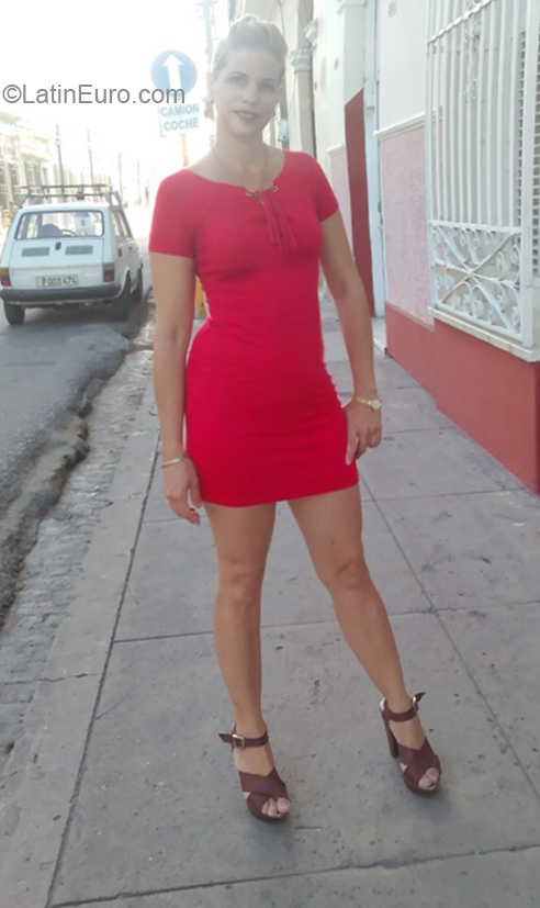 Date this fun Cuba girl Ailyn from Cienfuegos CU726