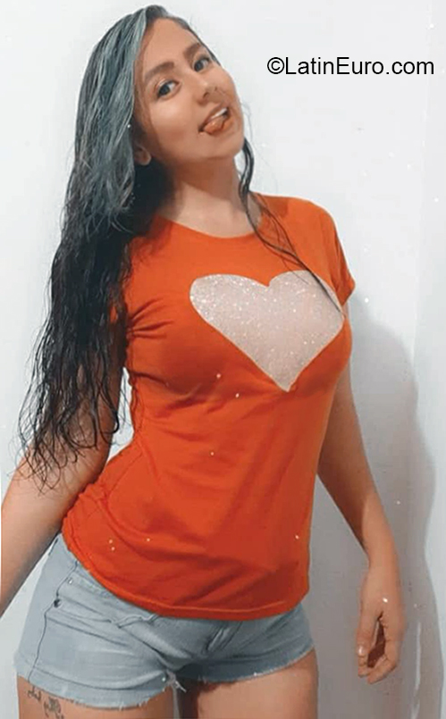 Date this athletic Colombia girl Nata from Valledupar CO28591