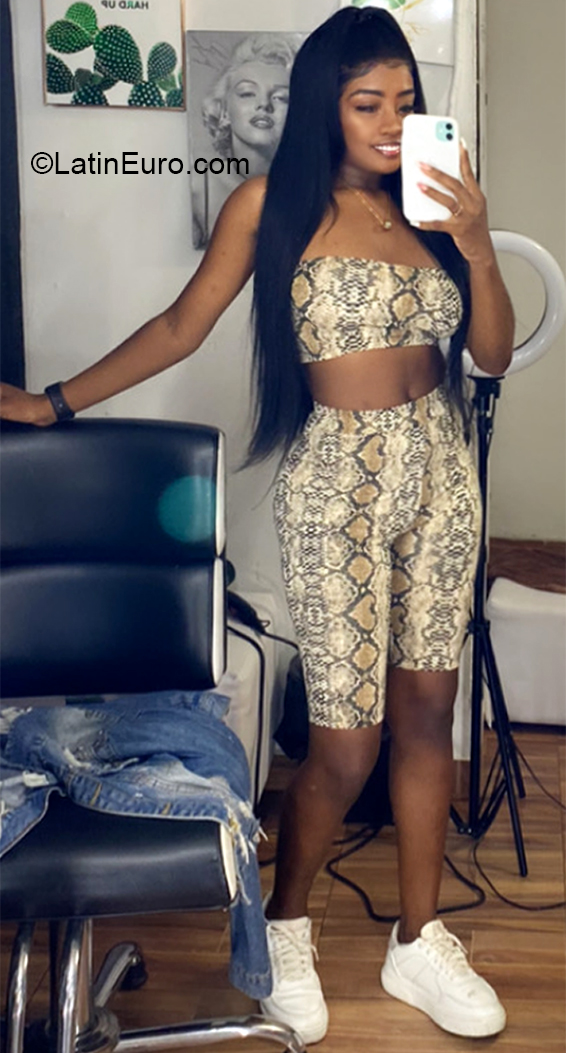 Date this good-looking Colombia girl Jensi from Cali CO28593