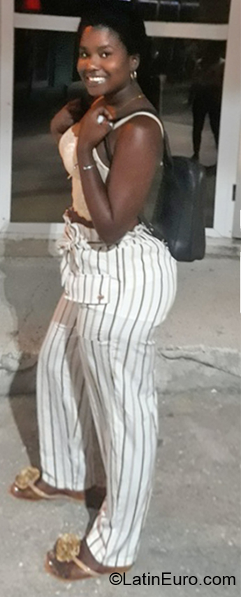 Date this passionate Cuba girl Leila from Camaguey CU728
