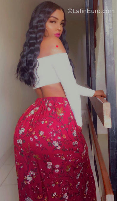 Date this beautiful Dominican Republic girl Wilmerys from Santo Domingo DO38827