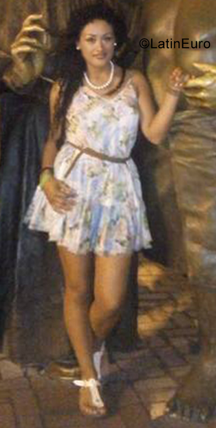 Date this stunning Colombia girl LEIRA from Bogota CO28724