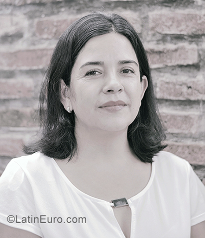 Date this hot Bolivia girl Corina from Cochabamba BO89