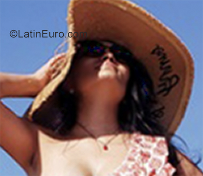 Date this lovely Colombia girl Marcela from Monteria CO28836