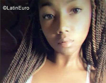 Date this good-looking Dominican Republic girl Karely from San Pedro de Macoris DO39041